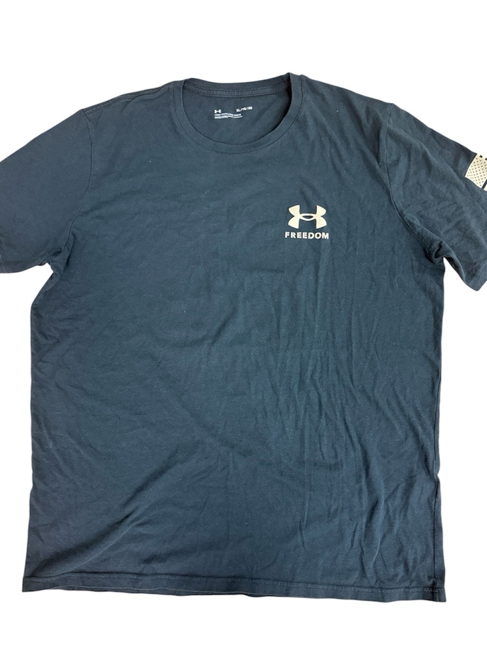 UNDER ARMOUR MENS FREEDOM FLAG GRAPHIC SHORT SLEEVE T-SHIRT ARMY GREEN SIZE XL
